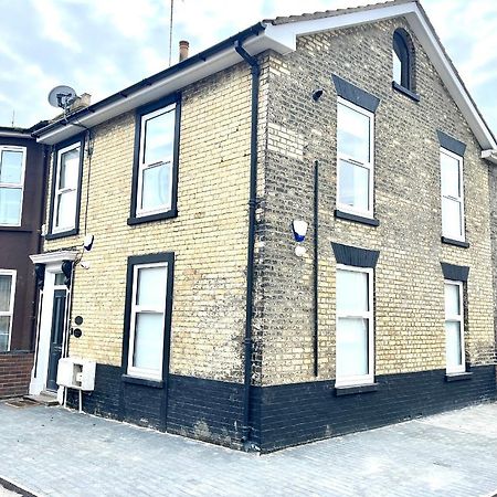 Corner Stone House - Apartment 1 Great Yarmouth Esterno foto